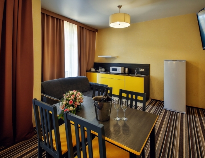 Апартаменты 4-местные 2-комнатные(1) - Санаторий «Жемчужина моря» Кабардинка